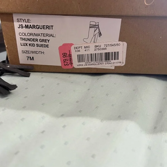 Super cute and comfy! Chunky heel! - Picture 5 of 5